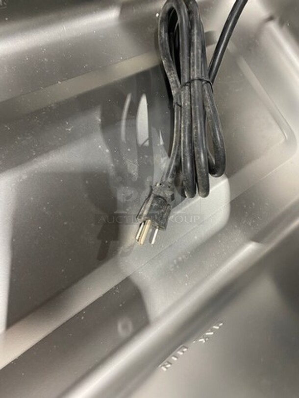 NEW! IN THE BOX! Hatco Commercial Countertop Single Well Food Warmer! All Stainless Steel! Model: HW43 SN: C624411737 120V 60HZ 1 Phase - Image 9 of 9