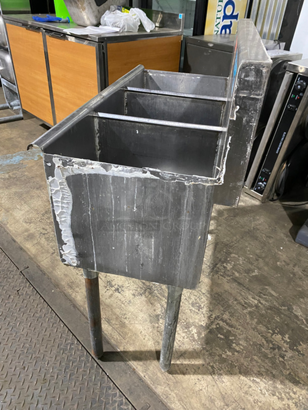 Commercial All Stainless Steel 3 Compartment Dish Washing Sink! With Back Splash! On Legs! - Image 3 of 5