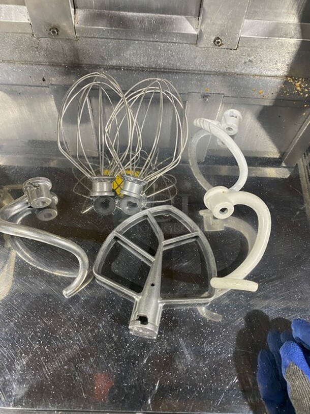 Kitchen Aid Countertop 6Qt Planetary Mixer! With Bowl! Working When Removed! - Image 8 of 11