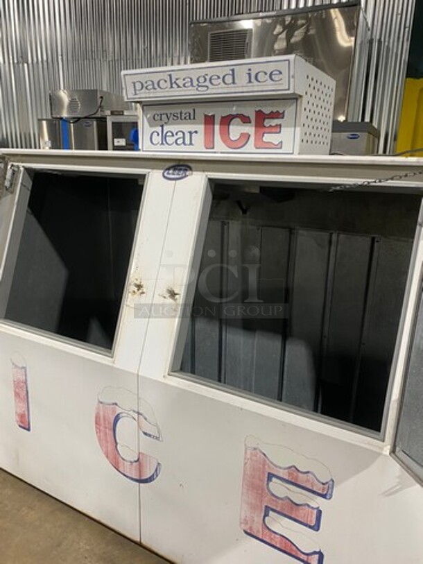 Leer Commercial Outdoor 2 Door Ice Merchandiser! Model: 602SA33MS SN: HAA0772 115V - Image 5 of 8