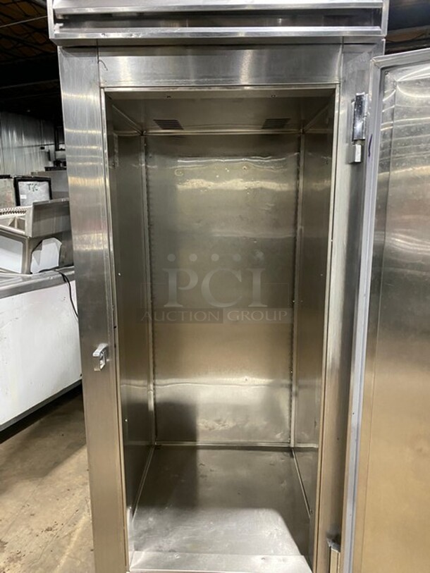 Victory Commercial Single Door Reach In Freezer! All Stainless Steel! On Legs! Model: FS1DS7EW SN: D0746877 115V 60HZ 1 Phase - Image 5 of 9