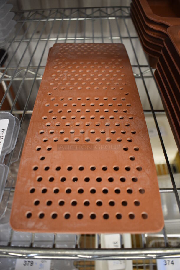 5 Orange Silform Speed Oven Riser. 12x5x1. 5 Times Your Bid! - Image 1 of 3