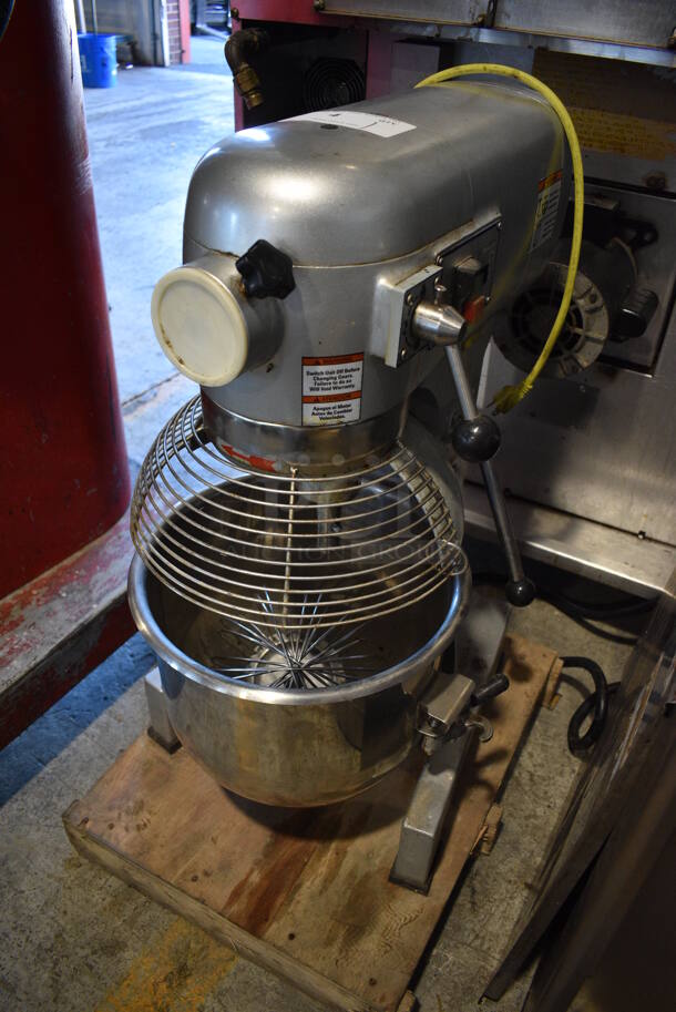 Hebvest Model SM20HD/7201 Metal Commercial Floor Style 20 Quart Planetary Dough Mixer w/ Stainless Steel Mixing Bowl, Bowl Guard and Whisk Attachment. 110 Volts, 1 Phase. 18x24x32. Tested and Working!