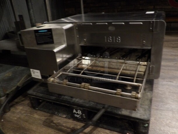 Turbo Chef High H Conveyor Pizza Oven, Not Tested. 

MFG June 2020
Model - HCS1618

4'x2'8"x1'6"
 - Image 5 of 6
