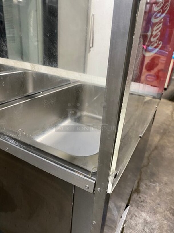 LATE MODEL! LIKE NEW! 2021 Cookrite Commercial Electric Powered 5 Well Steam Table! With Sneeze Guard! With Commercial Cutting Board! With Storage Space Underneath! All Stainless Steel! On Legs! Model: CSTEB5 SN: CSTEB5C2104050004 240V 1 Phase! Working When Removed! - Image 5 of 12