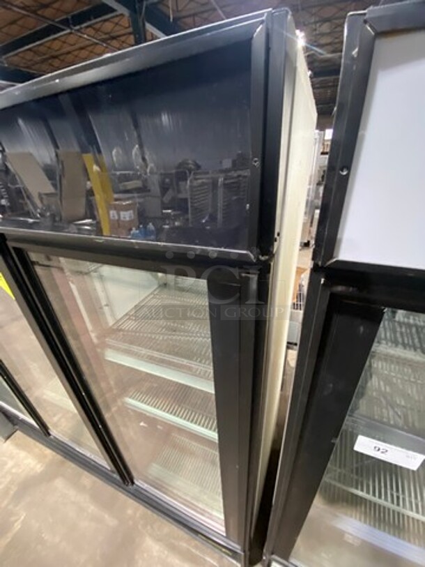 True Commercial 3 Door Reach In Cooler Merchandiser! With View Through Doors! Poly Coated Racks! Model: GDM72 SN: 14388341 115V 60HZ 1 Phase - Image 2 of 8
