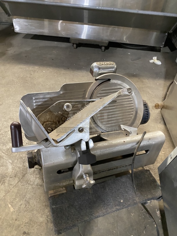 GLOBE Stainless Steel Meat And Cheese Slicer! Model C4S17DZ31B 115V/60Hz - Image 2 of 7