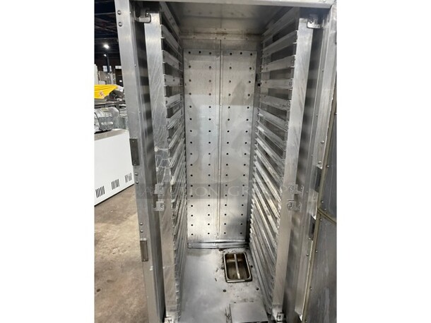 Nice! Metro Commercial Insulated Heating/Proofing Cabinet/Food Warmer! Model C199HM2000! 120V 1Phase! On Casters! - Image 6 of 8