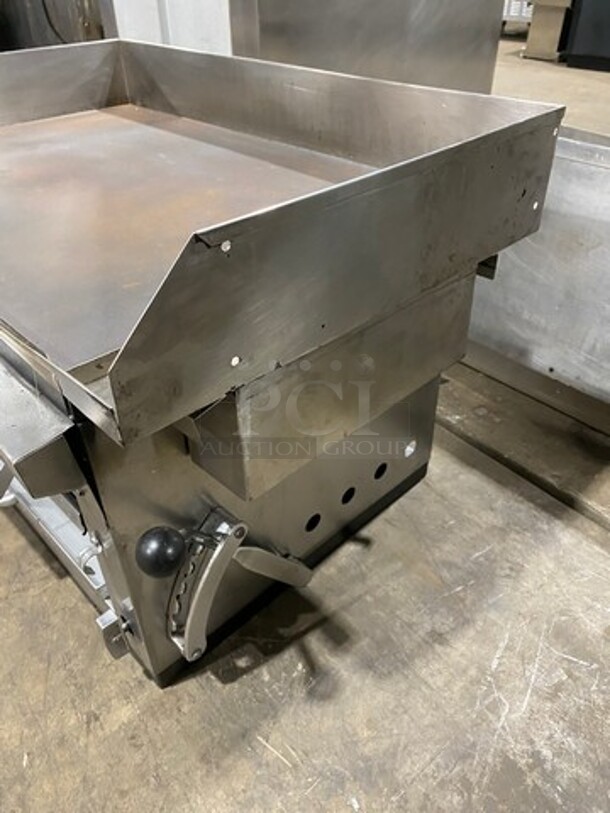 Commercial Countertop Natural Gas Powered Flat Top Griddle And Cheese Melter Combo! With Back And Side Splashes! All Stainless Steel! - Image 2 of 9