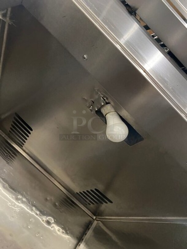Victory Commercial Single Door Reach In Freezer! All Stainless Steel! On Legs!  - Image 6 of 8