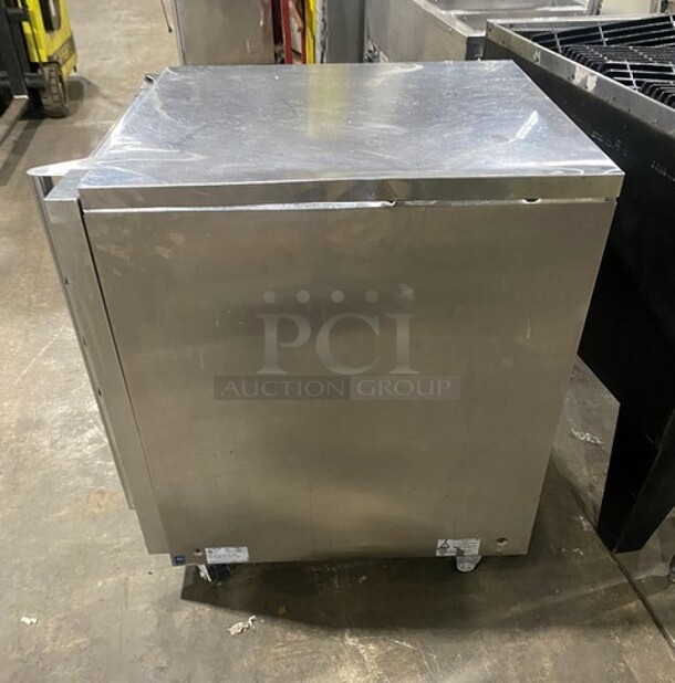 WOW! Moffat Turbofan - Full Size Sheet Pan Manual Electric Proofer And Holding Cabinet! P Series! 8 x full size sheet pan capacity 3" tray spacing Low velocity circulation fan Off / proofer / hold mode selection dial Mechanical thermostat 65-185F Air heating ON control panel indicator Humidity level control Humidity tank ON control panel indicator Cabinet temperature thermometer Auto-fill water system standard Single phase connection! Model: P8M SN: 1667319 - Image 3 of 8