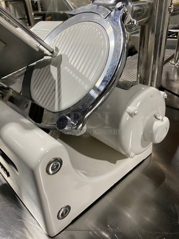 Globe Commercial Countertop Deli/ Meat Slicer! All Stainless Steel! Model: 150 SN: 200680 - Image 4 of 9