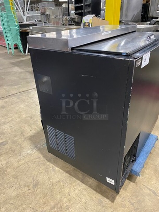 Perlick Commercial Under The Counter Beer Bottle Cooler! With Single Sliding Stainless Steel Top Door! Model: BC36 SN: 656585 115V 60HZ 1 Phase - Image 2 of 8