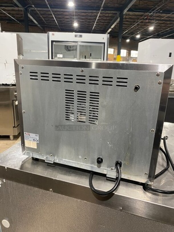 NICE! Late Model! AVANTCO Commercial 1/4 Size Convection Oven! Item 177CO14 120V - Image 4 of 8