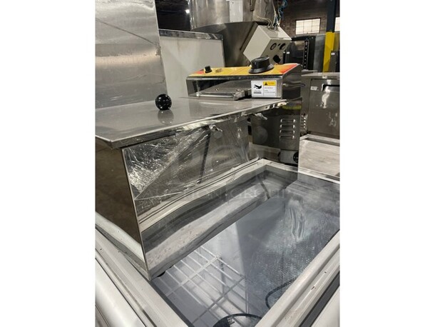Commercial Corn Dog Frying Machine! All Stainless Steel! Model NP-393 Serial 935015! 220V! - Image 3 of 8