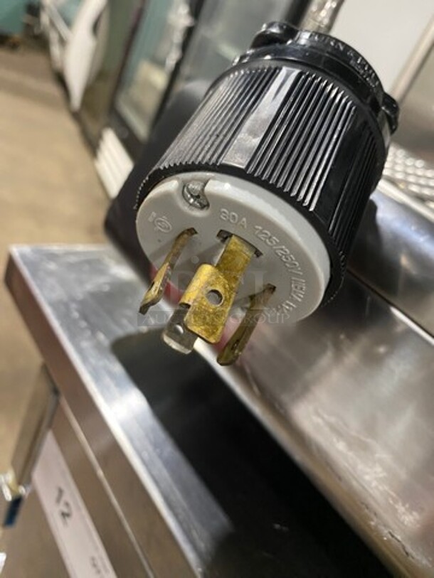 Rancilio Commercial Countertop Espresso Machine! Stainless Steel Body! On Small Legs! Model: CLASSE9USB2 SN: 10202313 220/240V - Image 8 of 9