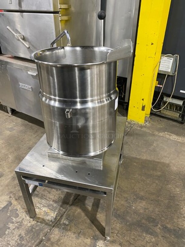 Cleveland Commercial Electric Powered Tilting Soup Kettle! All Stainless Steel! On Legs! Model: KET6T SN: WT504700A01 - Image 2 of 9