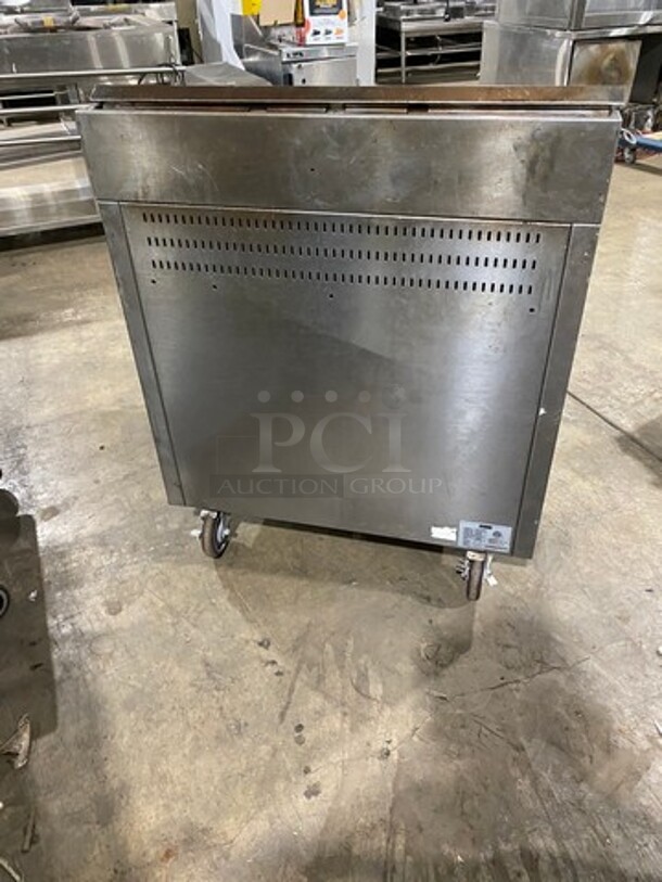 2012 Axis Commercial Natural Gas Powered 2 Bay Pasta Cooker! All Stainless Steel! On Casters! Model: AXDPG SN: GMF059 - Image 4 of 10