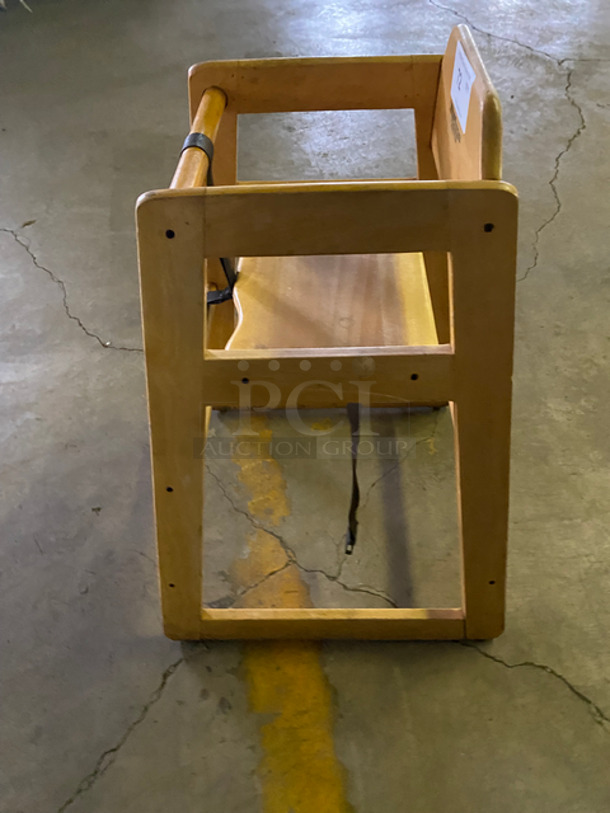 Wooden Highchair! With Child Safety Straps! - Image 3 of 6