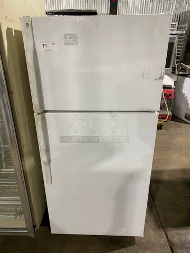 General Electric Commercial Reach In Cooler And Freezer Combo Unit! With Shelves And Poly Coated Racks! Model: GTH16BBSXRWW SN: VM769297
