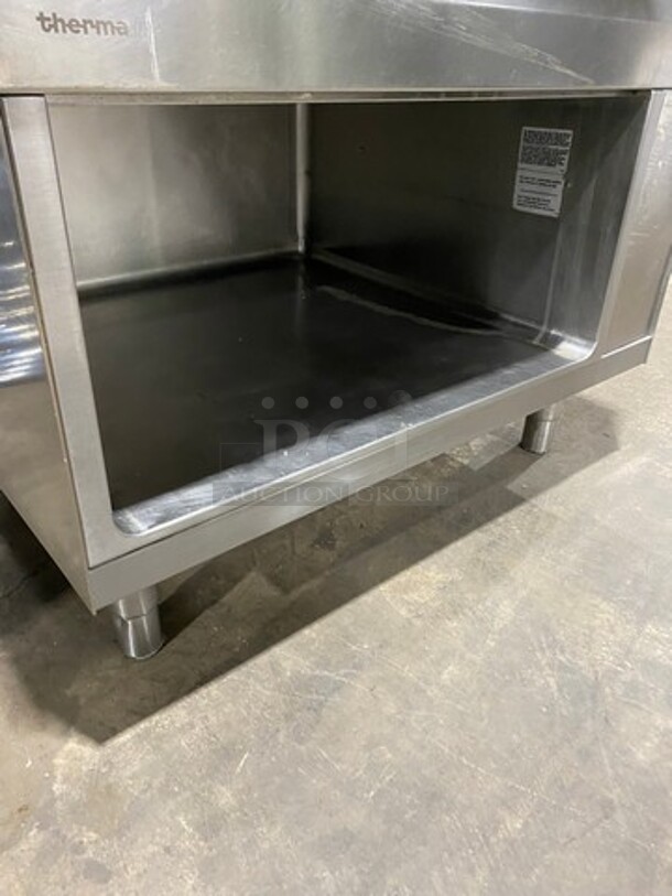 Electrolux Natural Gas Powered All Stainless Steel Plancha Flat Grill! ERMA Edition! Built On Stainless Steel Stand! On Legs! - Image 8 of 12