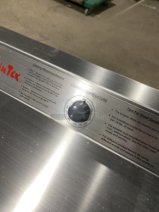BRAND NEW IN THE BOX! Smokin Tex Electric Powered Insulated Pro Series Smoker/Slow Cooking Oven! Model 1400! SN: 140014908064 Real Wood Flavor! 110V 1 Phase! On Casters!
 - Image 8 of 9