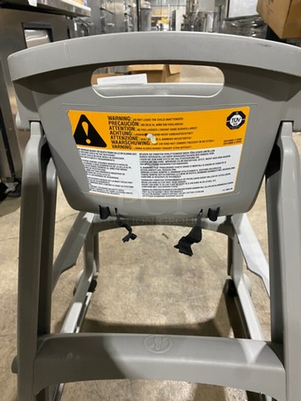Grey Poly Highchair! With Child Safety Straps! - Image 6 of 7