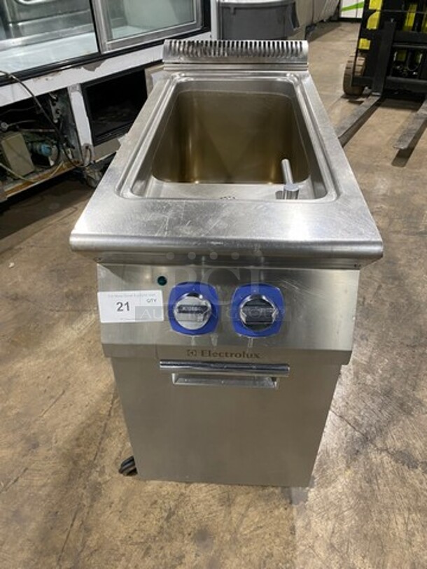 Electrolux Commercial Electric Powered Pasta Cooker! All Stainless Steel! On Legs! - Image 1 of 10