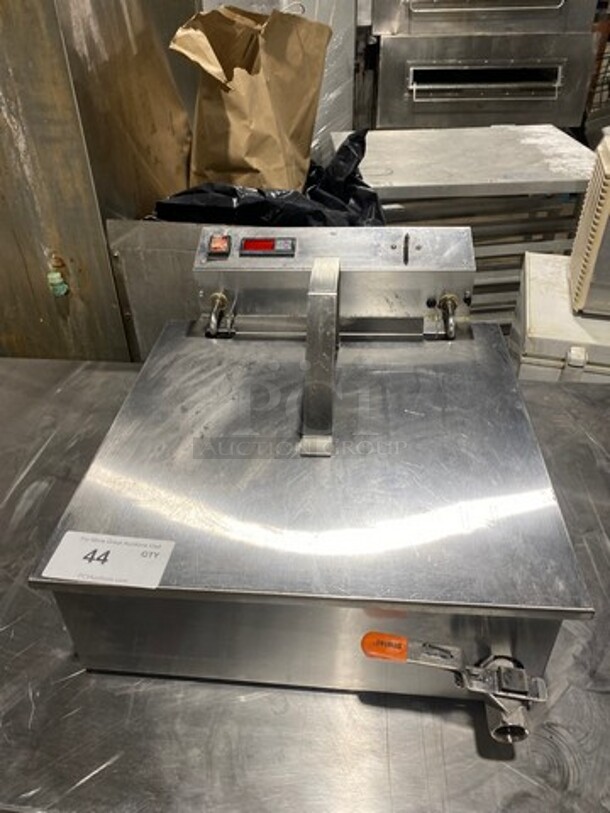 Commercial Countertop Deep Fat Fryer! All Stainless Steel! - Image 1 of 9