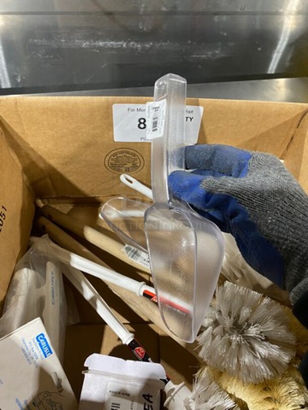 ALL ONE MONEY! MISCELLANEOUS! Includes Brushes, Small Scooper And More! - Image 4 of 4