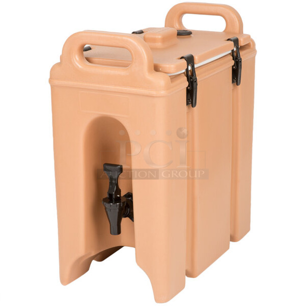 BRAND NEW! Cambro Camtainer 250LCD157 2.5 Gallon Coffee Beige Insulated Beverage Dispenser - Item #1109270