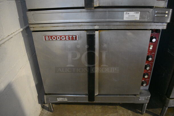 2 Blodgett Stainless Steel Commercial Electric Powered Full Size Convection Ovens w/ Solid Doors, Metal Oven Racks and Thermostatic Controls. 208-220 Volts, 3 Phase. 38x39x65. 2 Times Your Bid! - Image 2 of 8