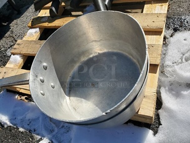 Pot - Image 2 of 4
