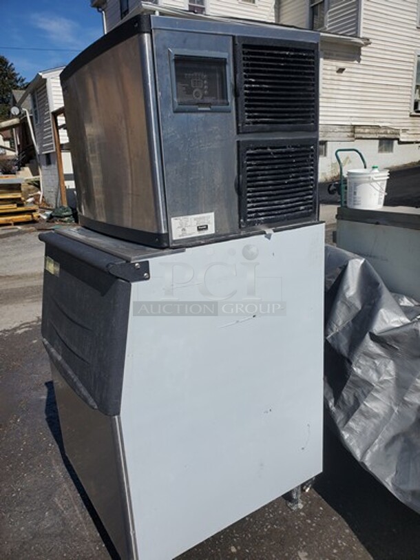Pantin Commercial Ice Maker W/ Bin 115V  - Image 4 of 11