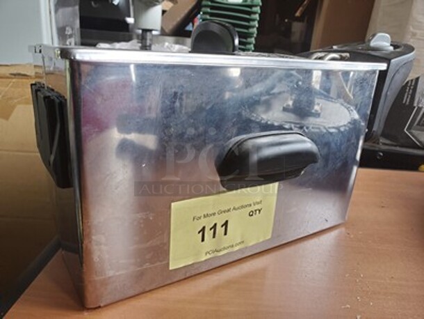 Rival Stainless Steel Commercial Style Deep Fryer  - Image 4 of 7