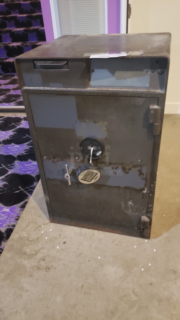 Safe (Location 1) - Image 1 of 2