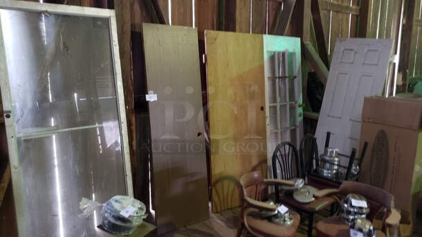 Lot of 5 Miscellaneous Doors

(Location 3) - Image 1 of 1