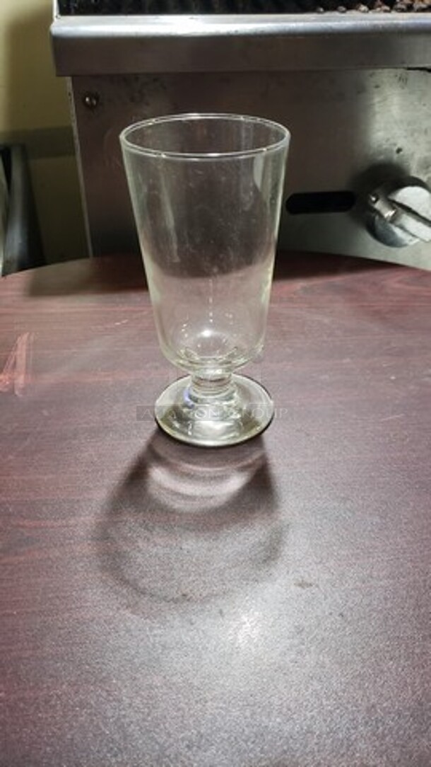 Lot of 5 Glasses