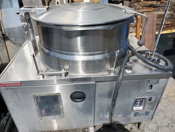 Market Forge Electric Kettle!

480 V
27 A
24 KW
3 PH
60 Hz - Image 1 of 10