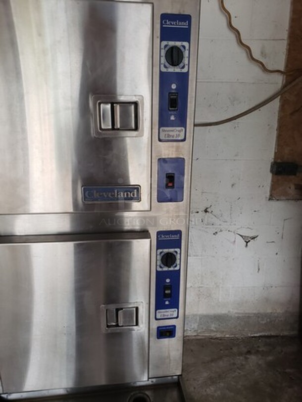 Cleveland SteamCraft Ultra 10 D High Speed Direct Steam Convection Steamer! 

480 V
3 PH
60 Hz
32.6 Kw
40 A - Image 2 of 6