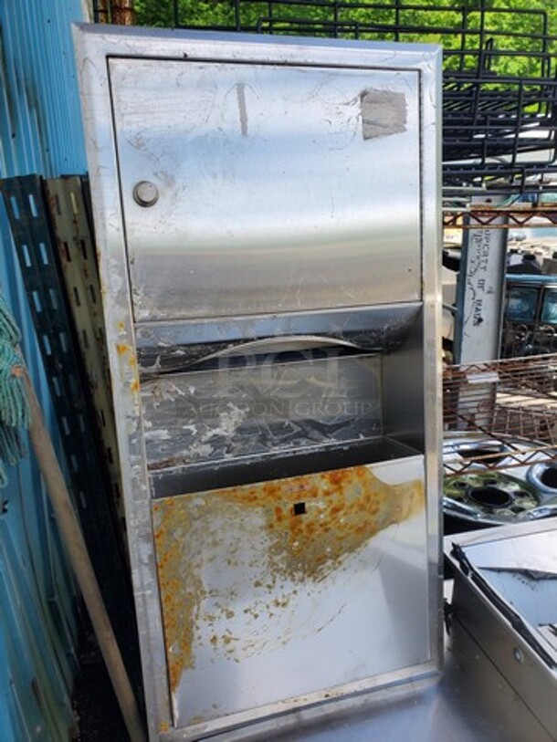 ALL ONE MONEY Paper Towel Dispenser and Waste Receptacle! - Image 4 of 4