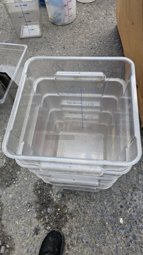 Lot of 5 Square Food Storage Containers - 22 Quart
*No lids* - Image 2 of 3