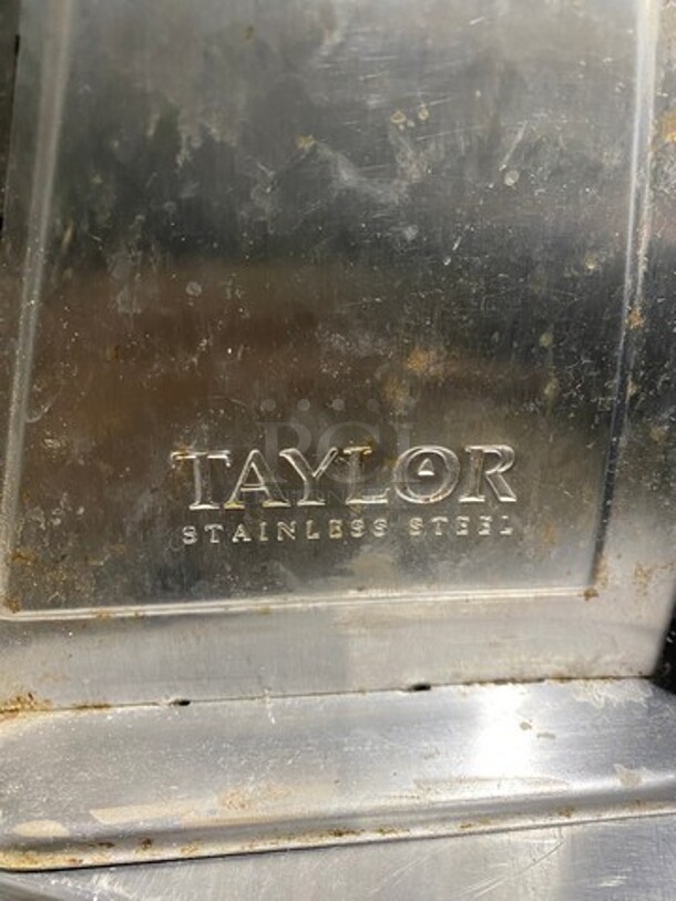 Taylor Countertop Food Scale! Measures Up To 5LBS! Stainless Steel Body! - Image 5 of 7