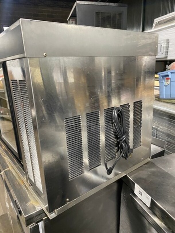 COOL! Delfield Commercial Countertop Refrigerated Display Case Merchandiser! Model: 7048S SN: BCQ624973T 115V 60HZ 1 Phase - Image 3 of 8