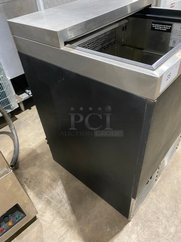 Krowne Commercial Undercounter Glass Chiller! All Stainless Steel! Model: MC24B SN: 0101199 115V 60HZ 1 Phase - Image 2 of 7