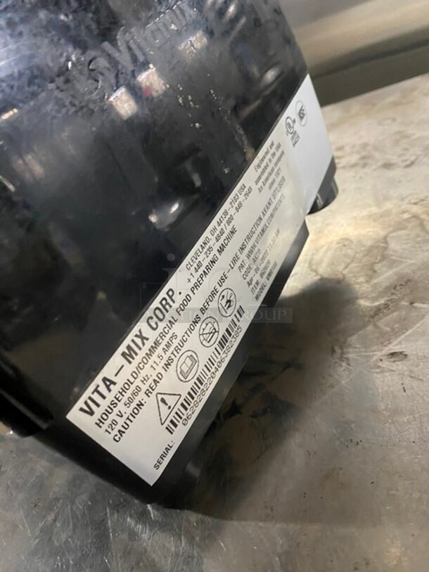 Vitamix Countertop Commercial Blender! Two Speed Machine! Model VMO100 Serial 062828220406382385! 120V! - Image 7 of 8