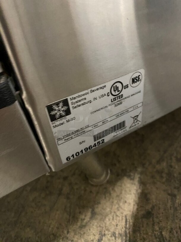 Manitowoc Commercial Countertop Ice Dispenser! All Stainless Steel! On Small Legs! Model: M90 SN: 610196452 115V 60HZ 1 Phase - Image 7 of 7