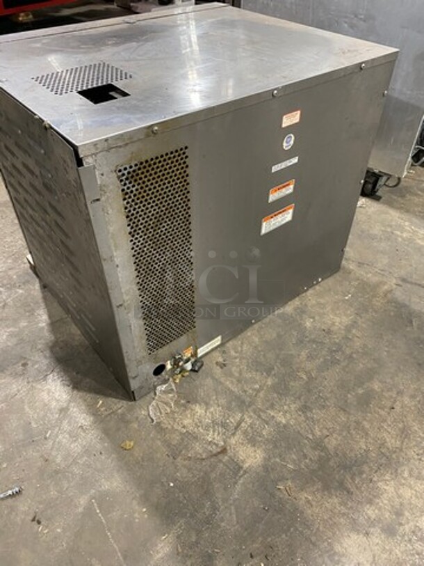 Nice! Vulcan Commercial Electric Powered Single Deck Half Sized Convection Oven! With View Through Door! All Stainless Steel! - Image 4 of 7