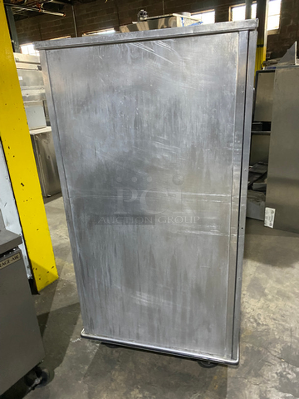Seco Single Door Food Warmer/Proofer Cabinet! Stainless Steel! On Casters! Model: VCHI66R SN: 1901062 115V 1 Phase - Image 3 of 9