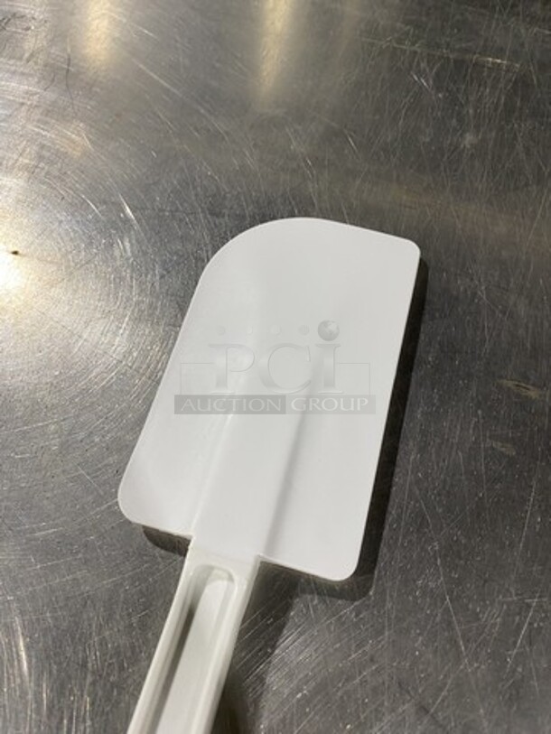 NEW! Vollrath Poly Spatulas! 6 X Your Bid!  - Image 3 of 4